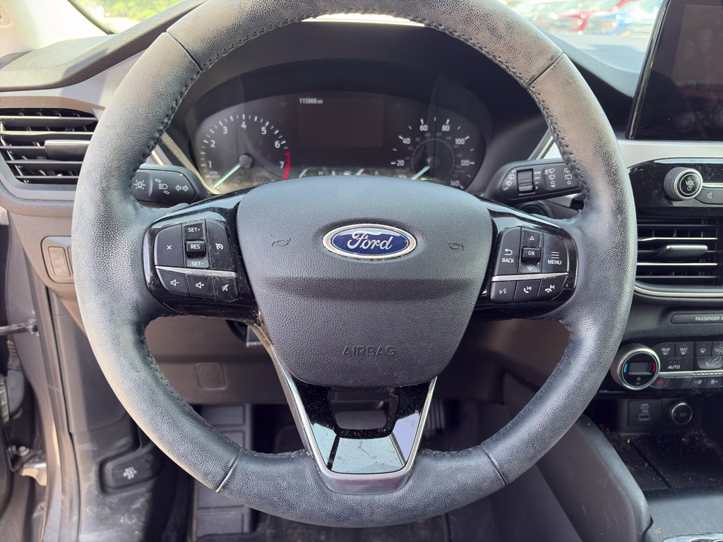 2021 Carbonized Gray Metallic Ford Escape SE AWD SUV