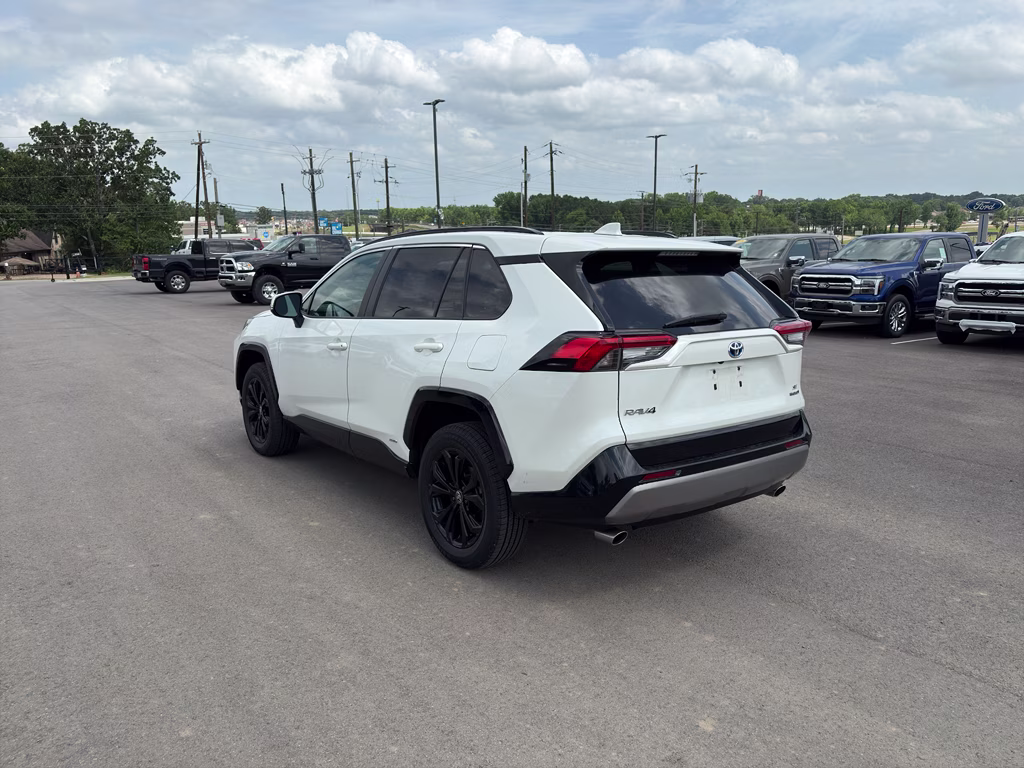 2022 Blizzard Pearl Toyota RAV4 Hybrid SE AWD SUV