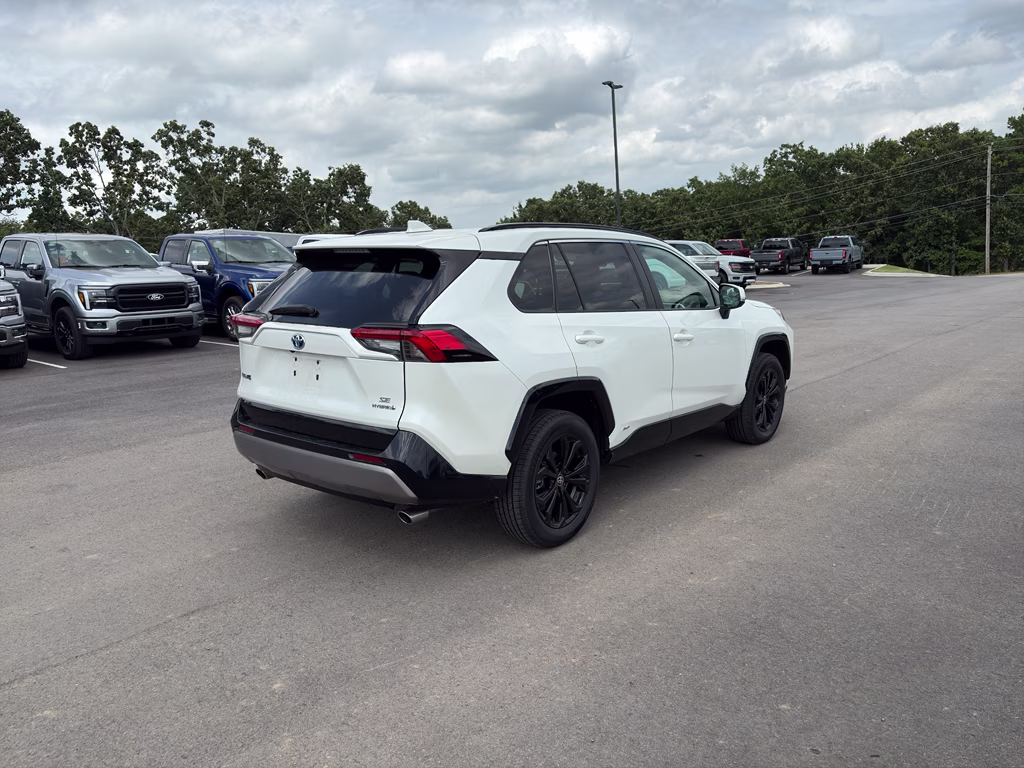 2022 Blizzard Pearl Toyota RAV4 Hybrid SE AWD SUV
