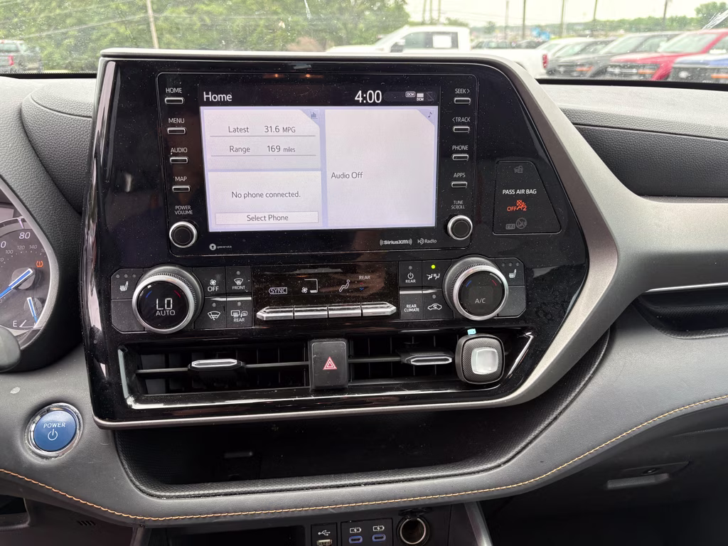 2022 Wind Chill Pearl Toyota Highlander Hybrid Hybrid Bronze Edition FWD SUV