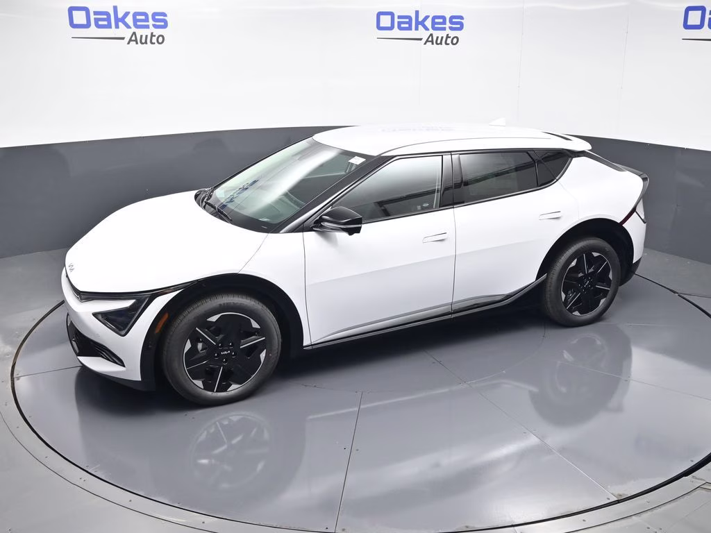 2026 Glacial White Pearl Kia EV6 Wind AWD SUV
