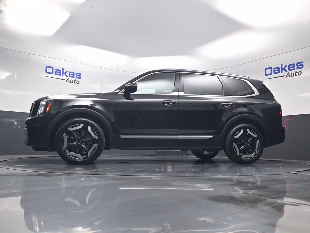2023 Ebony Black Kia Telluride EX AWD SUV