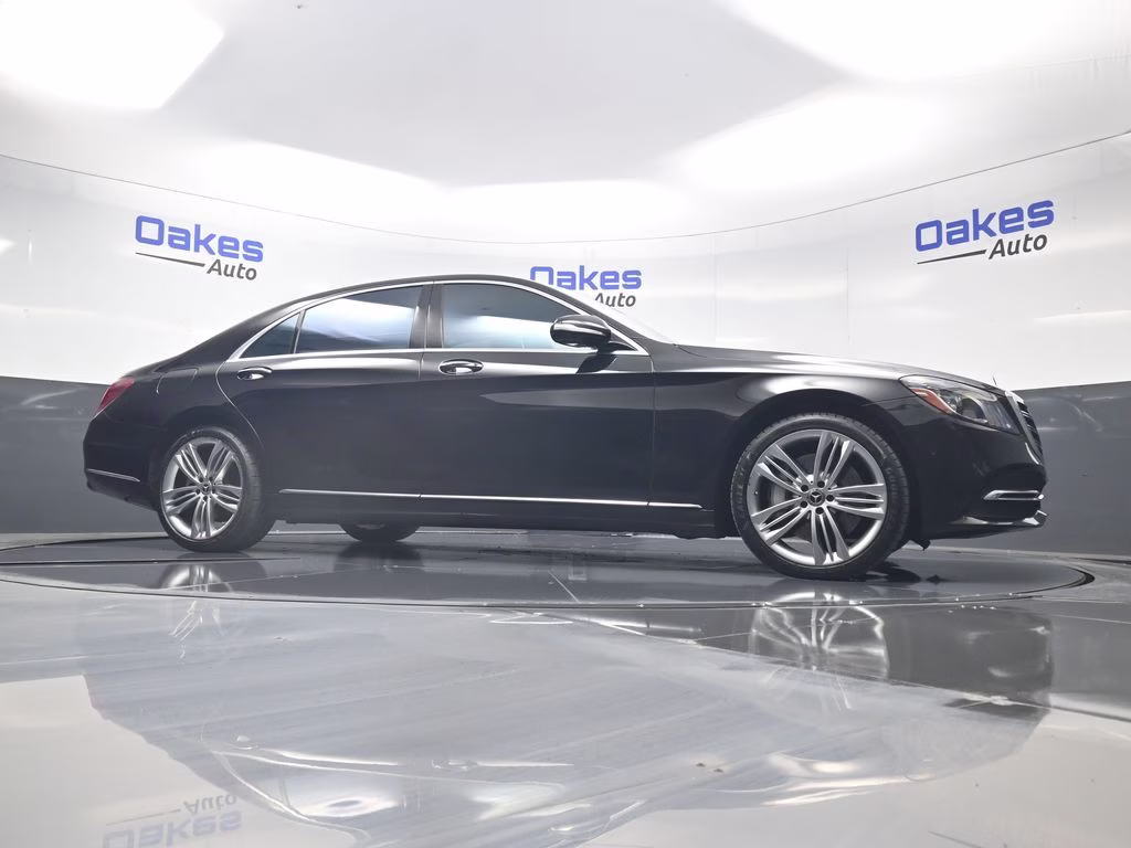 2018 Obsidian Black Metallic Mercedes-Benz S-Class S 560 AWD Sedan