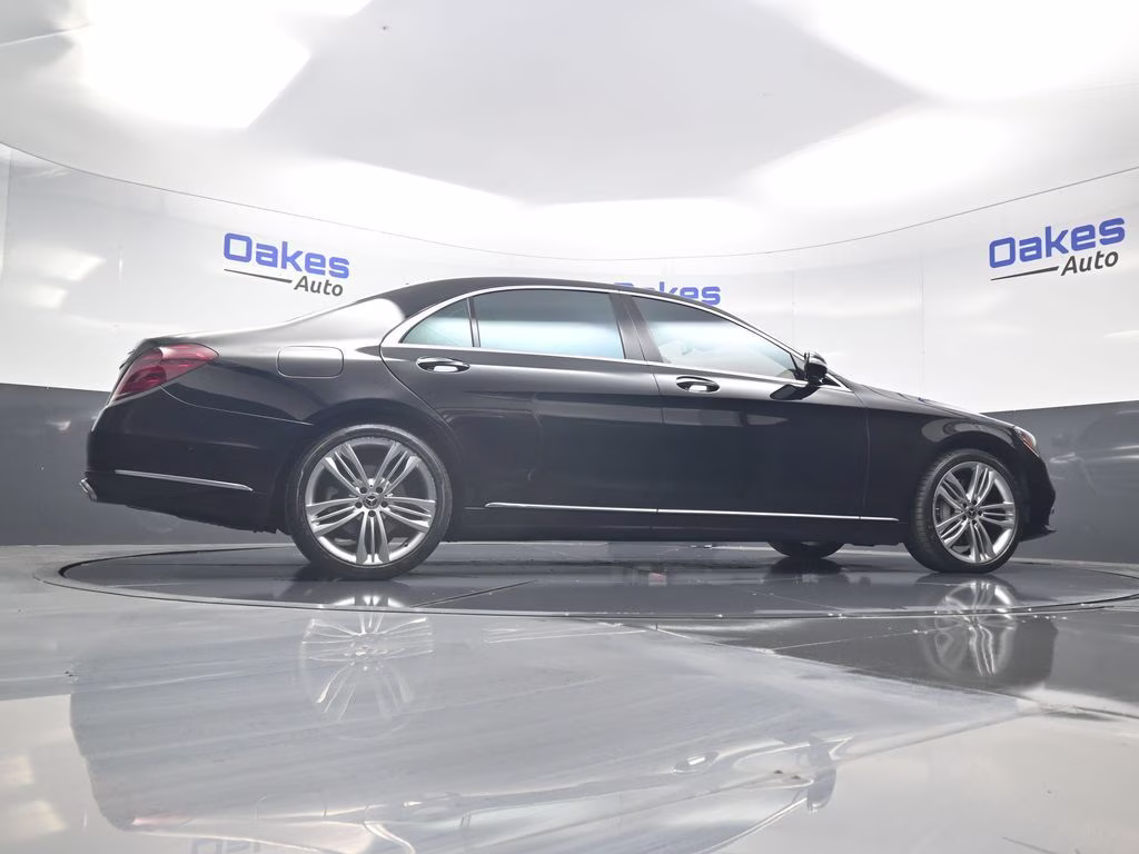 2018 Obsidian Black Metallic Mercedes-Benz S-Class S 560 AWD Sedan