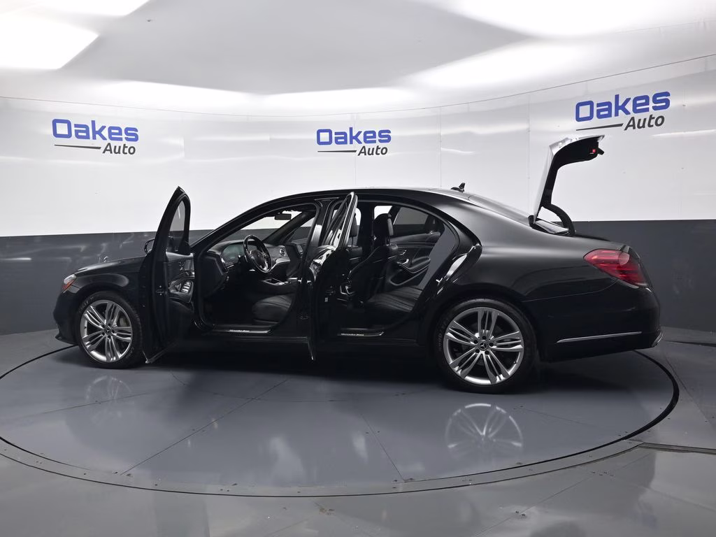 2018 Obsidian Black Metallic Mercedes-Benz S-Class S 560 AWD Sedan
