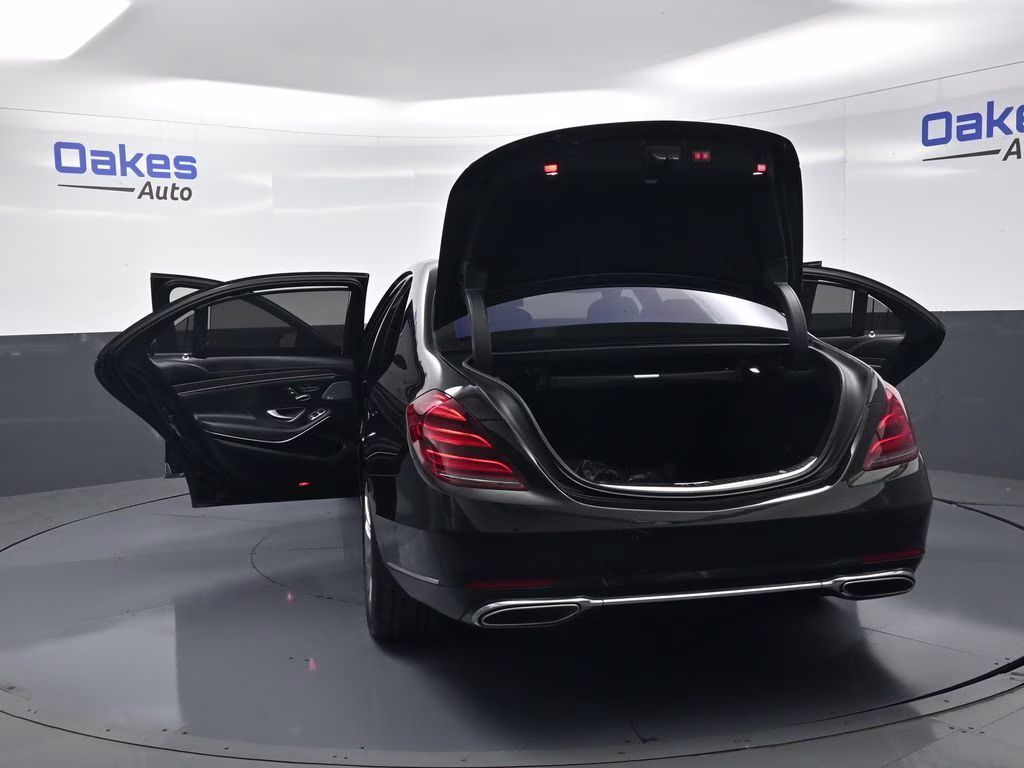 2018 Obsidian Black Metallic Mercedes-Benz S-Class S 560 AWD Sedan