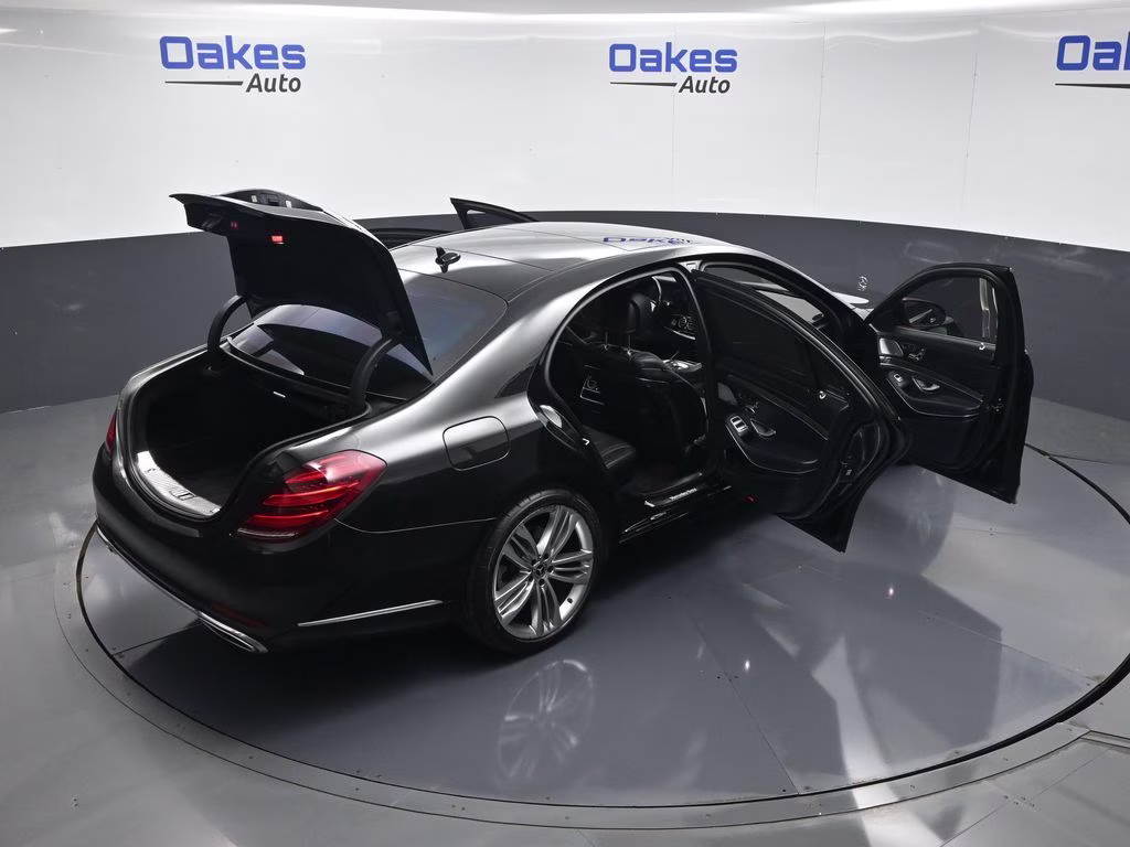 2018 Obsidian Black Metallic Mercedes-Benz S-Class S 560 AWD Sedan