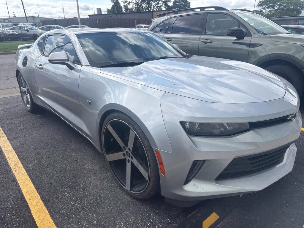 2016 Chevrolet Camaro 2.0 1LT's photo