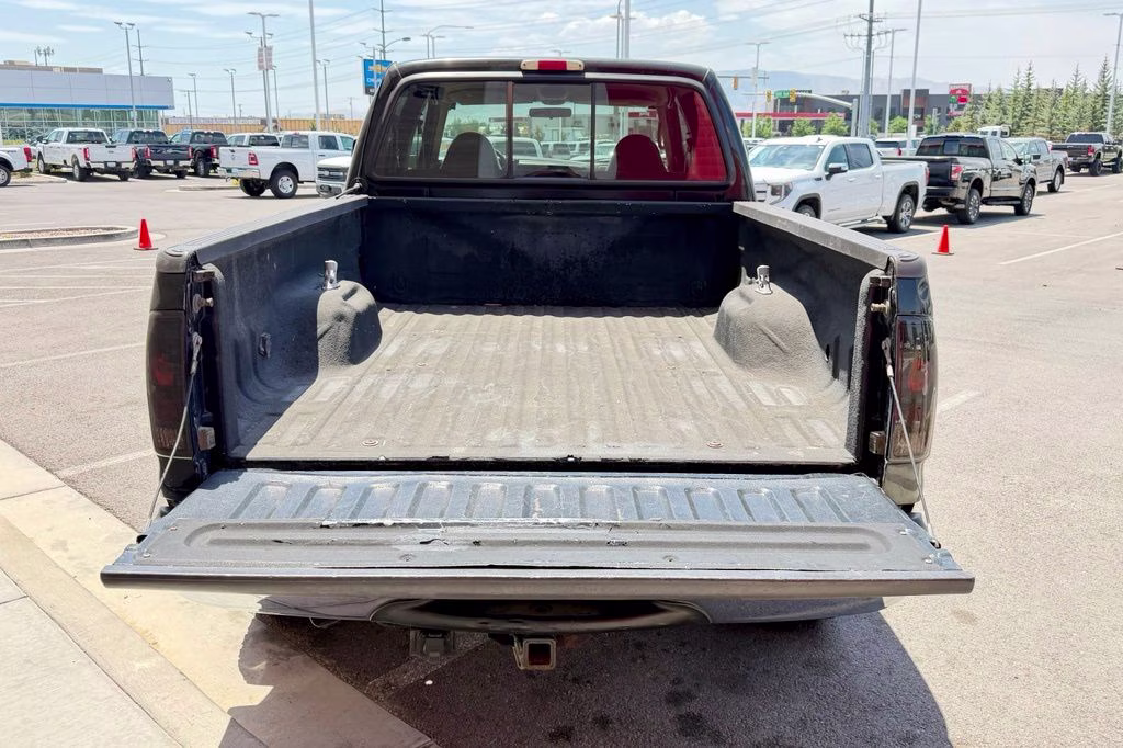 2001 Black Ford Super Duty F-250 4X4 Truck