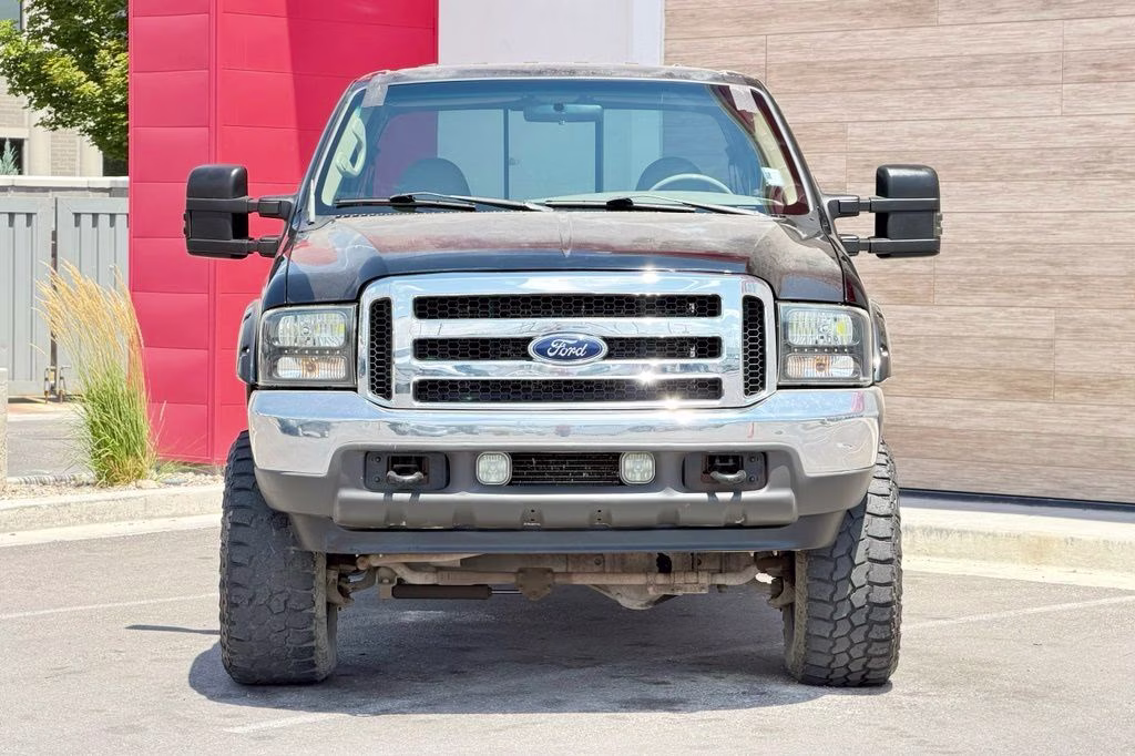 2001 Black Ford Super Duty F-250 4X4 Truck