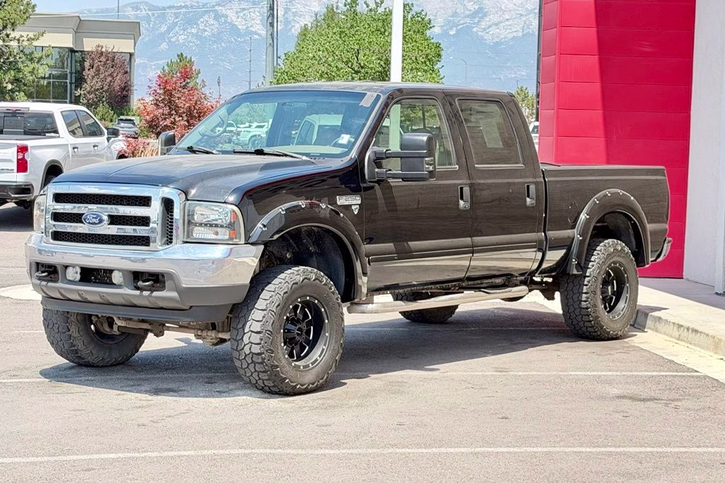 2001 Black Ford Super Duty F-250 4X4 Truck