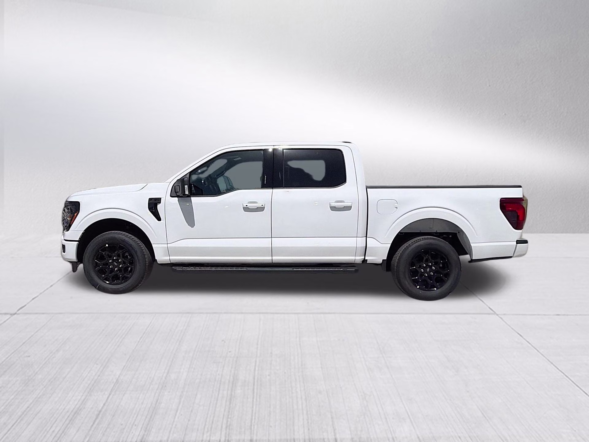 2026 Oxford White Ford F-150 XLT RWD Truck