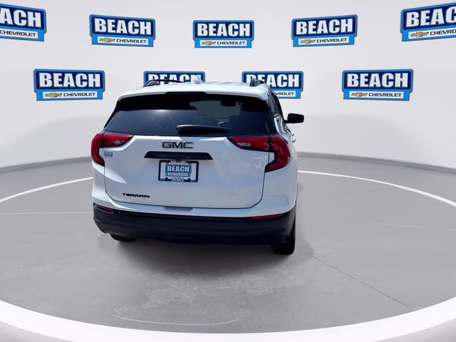 2020 Summit White GMC Terrain SLT FWD SUV