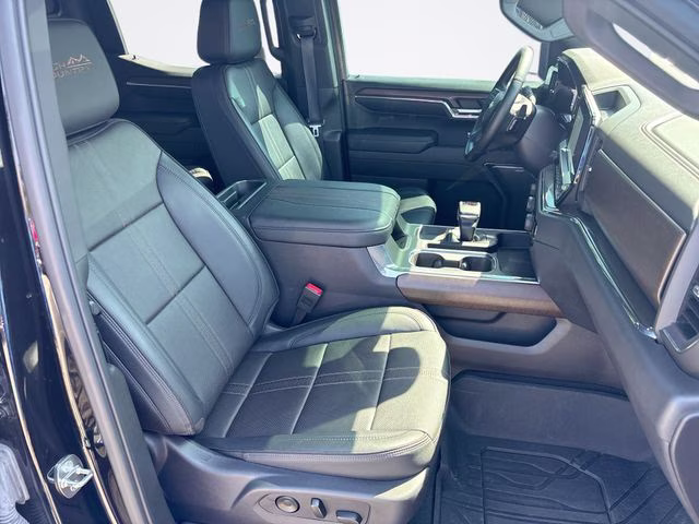 2024 Black Chevrolet Silverado 1500 High Country 4X4 Truck