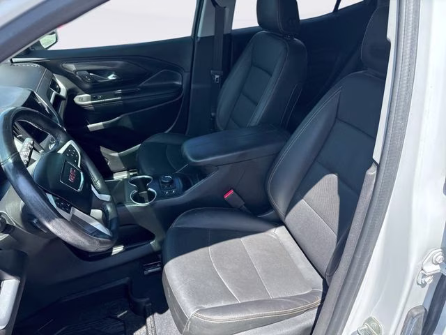 2020 Summit White GMC Terrain SLT FWD SUV