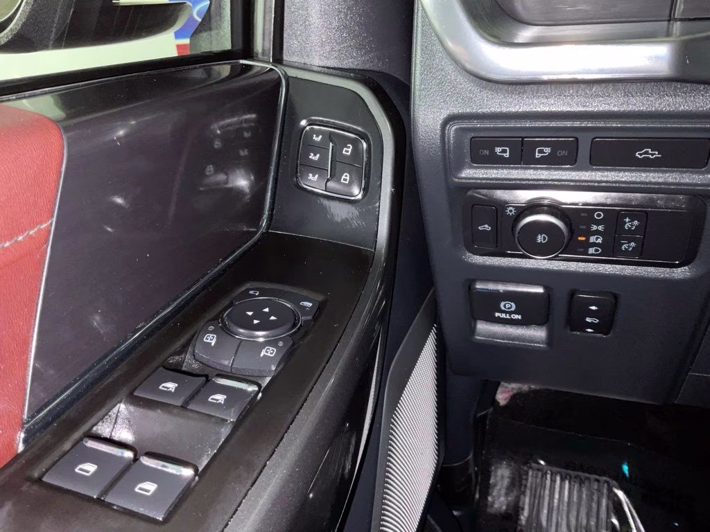 2022 Black Metallic Ford F-150 Lariat 4X4 Truck