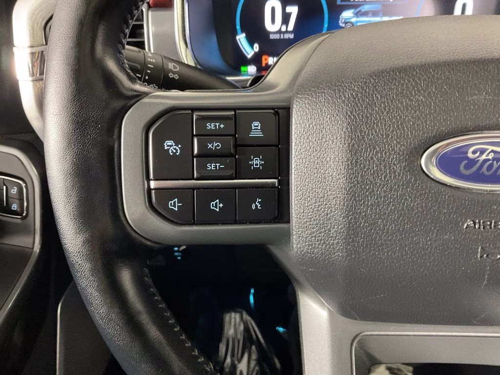 2022 Black Metallic Ford F-150 Lariat 4X4 Truck