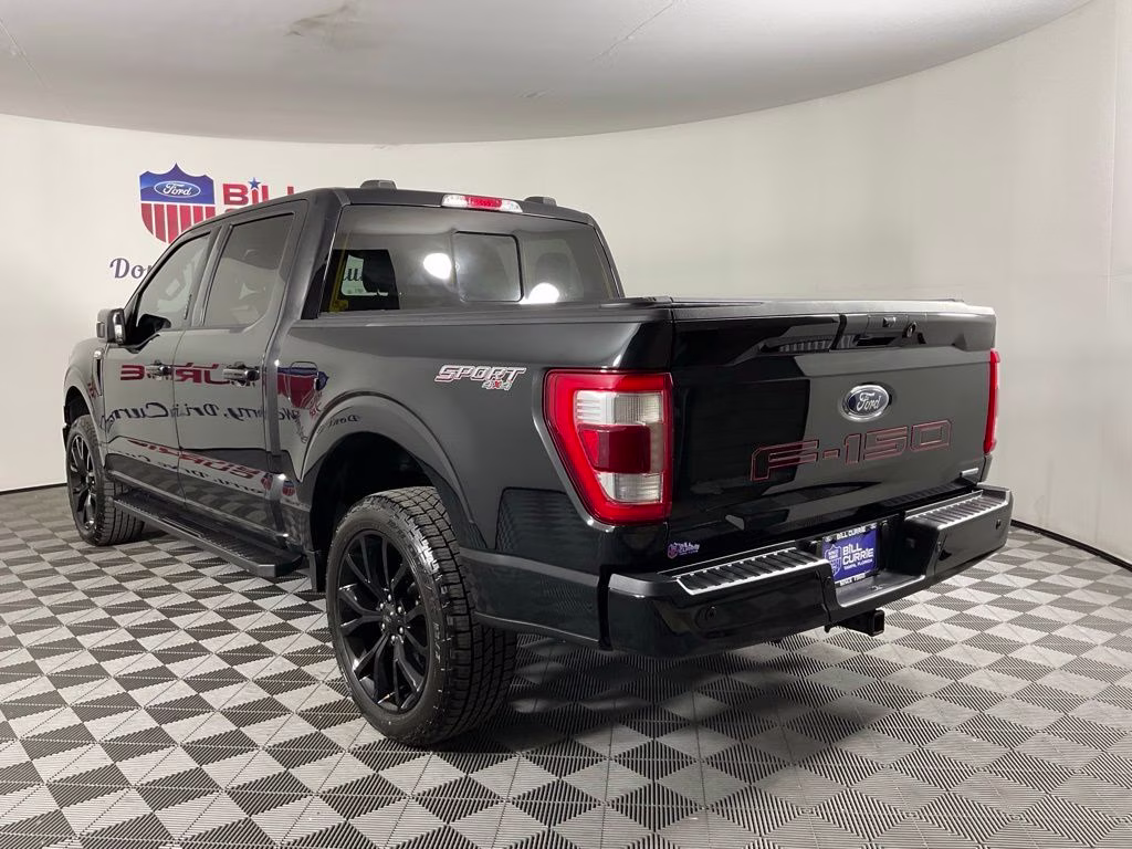 2022 Black Metallic Ford F-150 Lariat 4X4 Truck