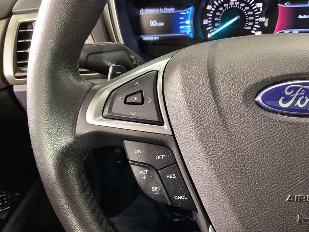 2016 Magnetic Ford Fusion SE FWD Sedan