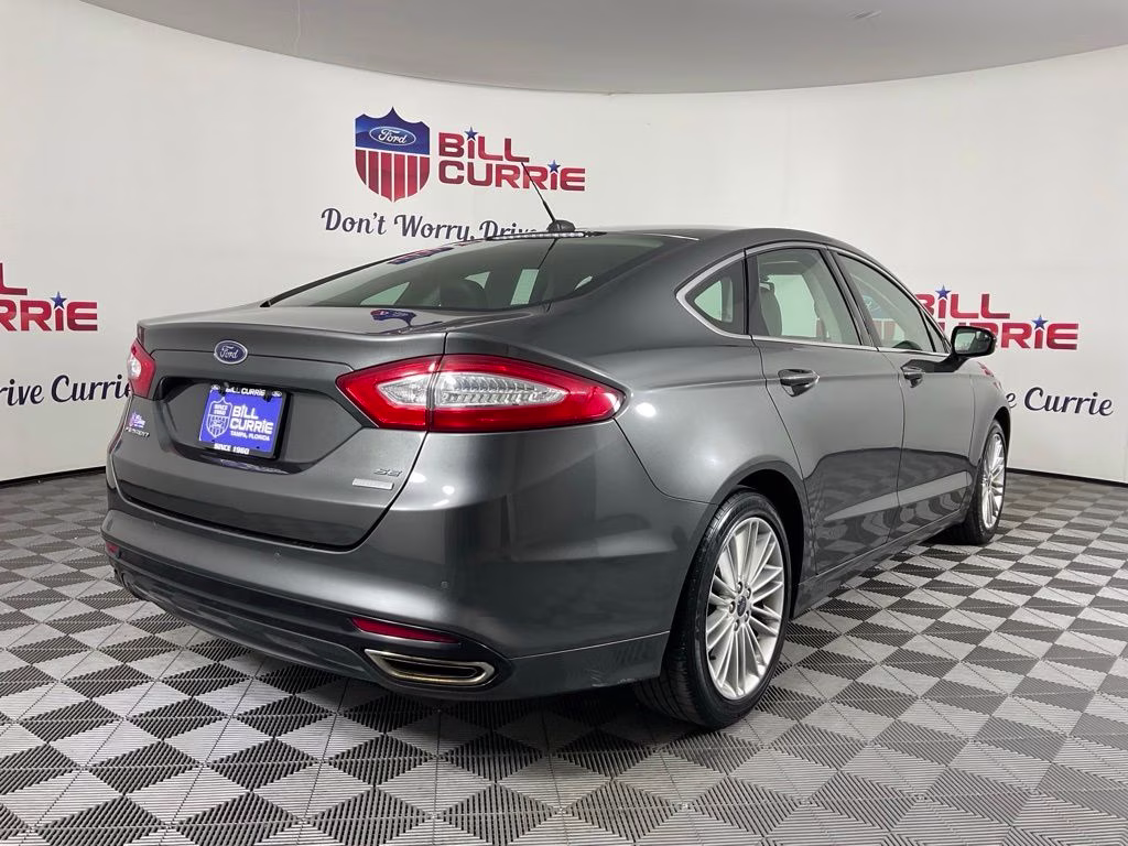 2016 Magnetic Ford Fusion SE FWD Sedan