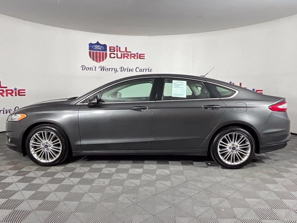 2016 Magnetic Ford Fusion SE FWD Sedan