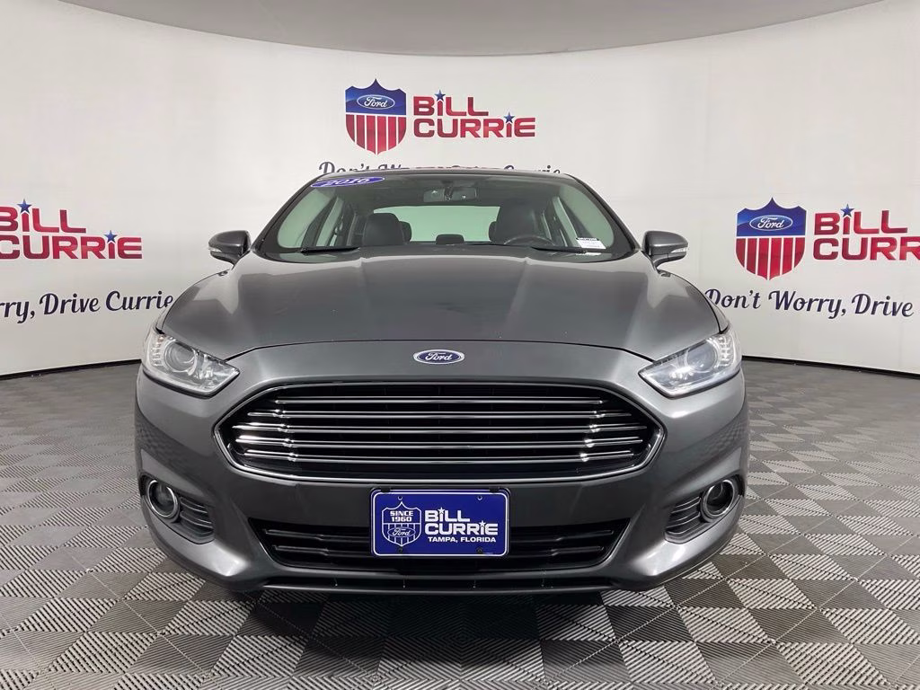 2016 Magnetic Ford Fusion SE FWD Sedan