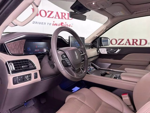 2023 Black Metallic Lincoln Navigator L Reserve 4X4 SUV