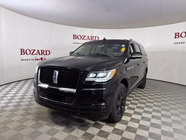 2023 Black Metallic Lincoln Navigator L Reserve 4X4 SUV