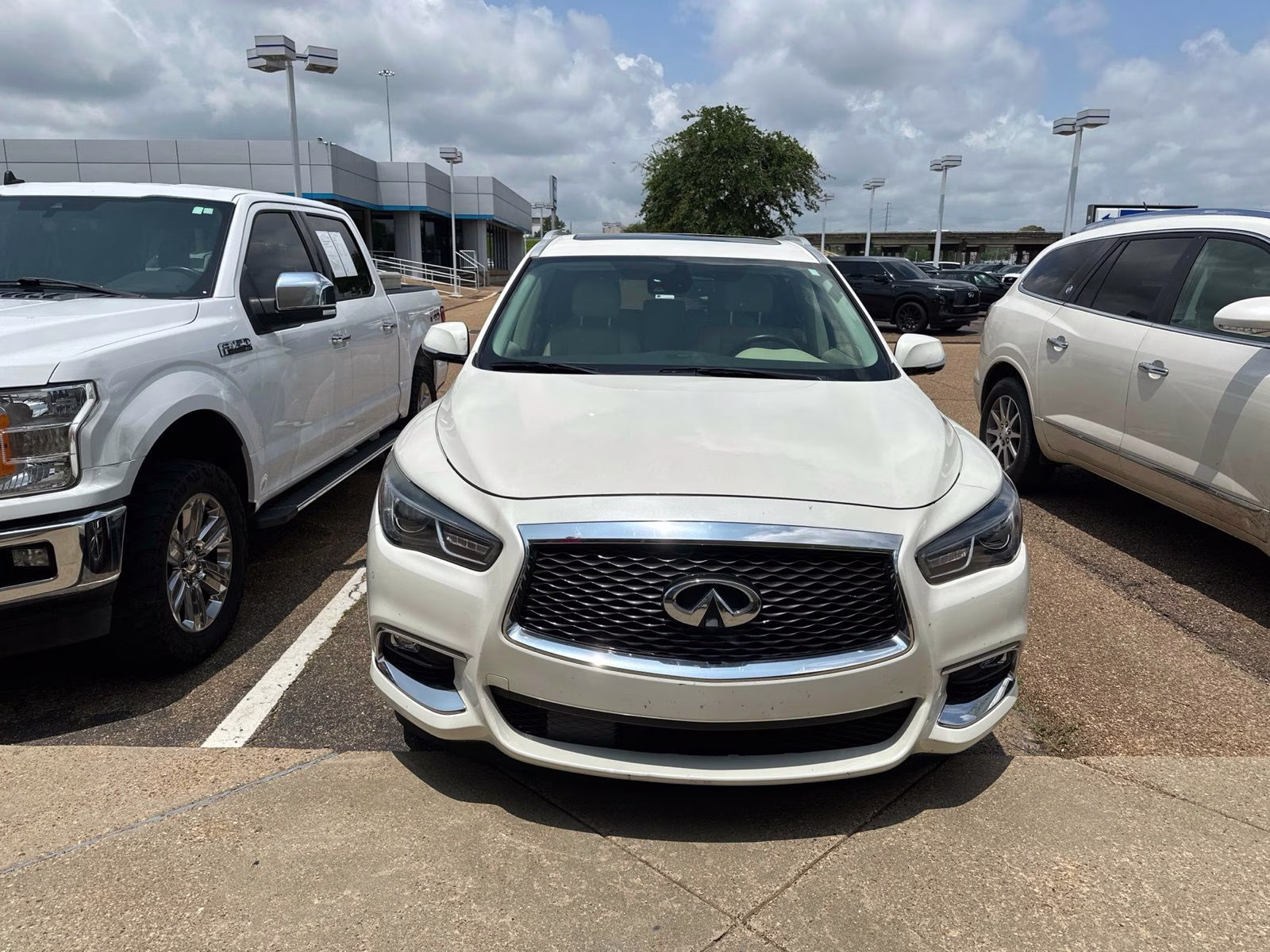 2020 Majestic INFINITI QX60 LUXE FWD SUV