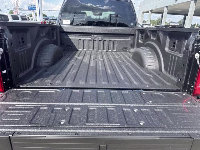 2026 Black Metallic Ford Super Duty F-250 SRW Lariat 4X4 Truck