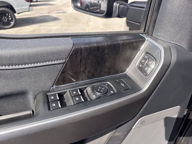 2026 Black Metallic Ford Super Duty F-250 SRW Lariat 4X4 Truck