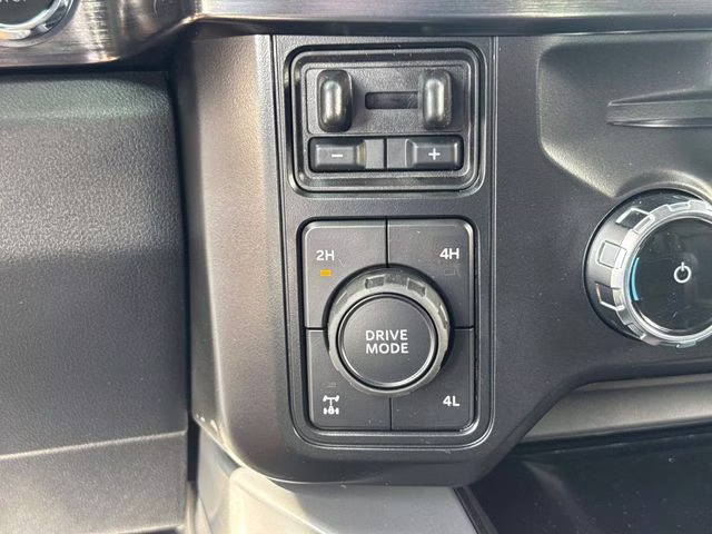 2026 Black Metallic Ford Super Duty F-250 SRW Lariat 4X4 Truck
