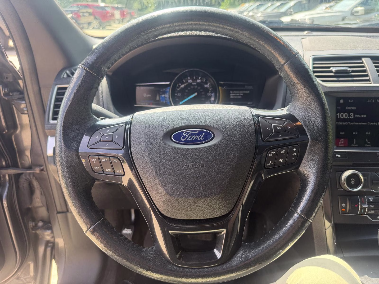 2017 Magnetic Ford Explorer XLT 4X4 SUV