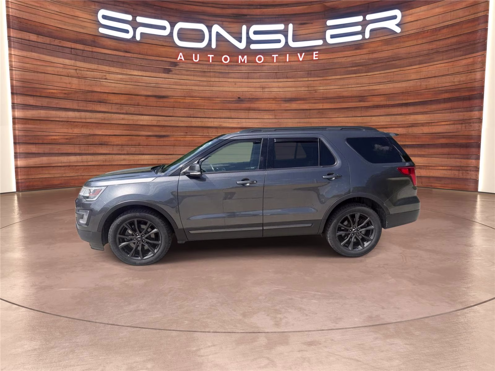2017 Magnetic Ford Explorer XLT 4X4 SUV