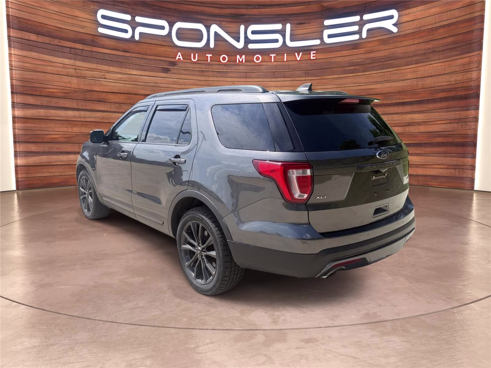 2017 Magnetic Ford Explorer XLT 4X4 SUV