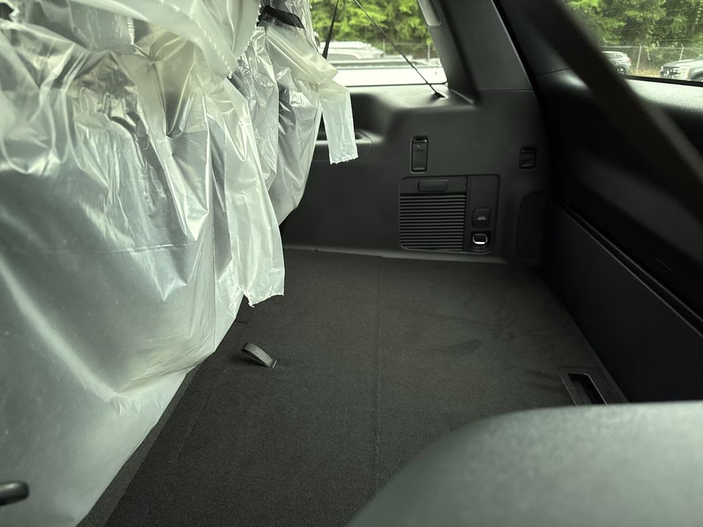 2027 White Metallic Ford Expedition Max Platinum 4X4 SUV