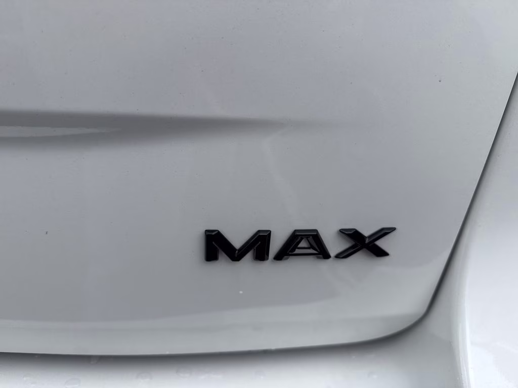 2027 White Metallic Ford Expedition Max Platinum 4X4 SUV