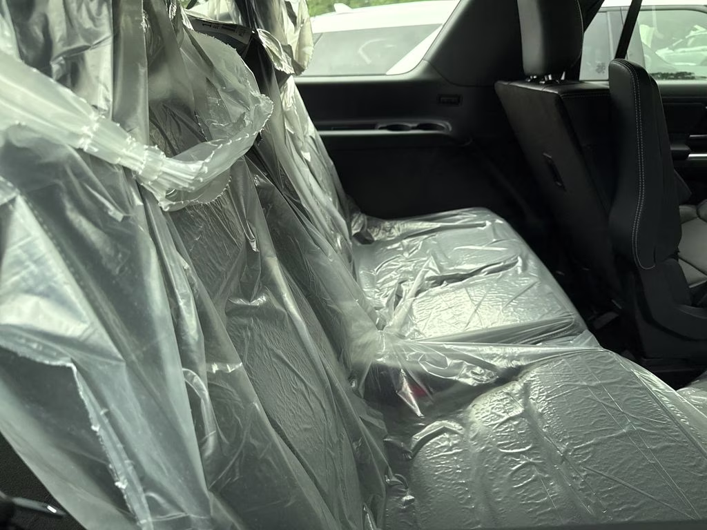 2027 White Metallic Ford Expedition Max Platinum 4X4 SUV