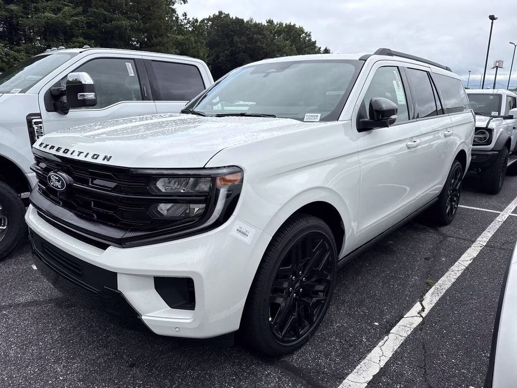 2027 White Metallic Ford Expedition Max Platinum 4X4 SUV