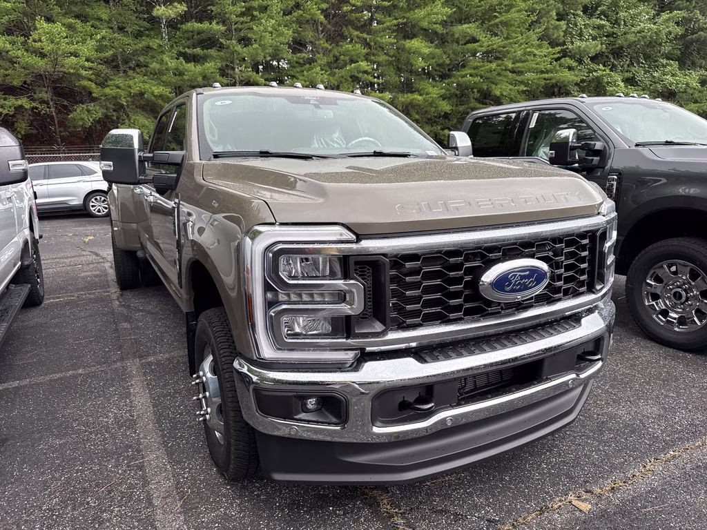 2026 Brown Ford Super Duty F-350 DRW King Ranch 4X4 Truck