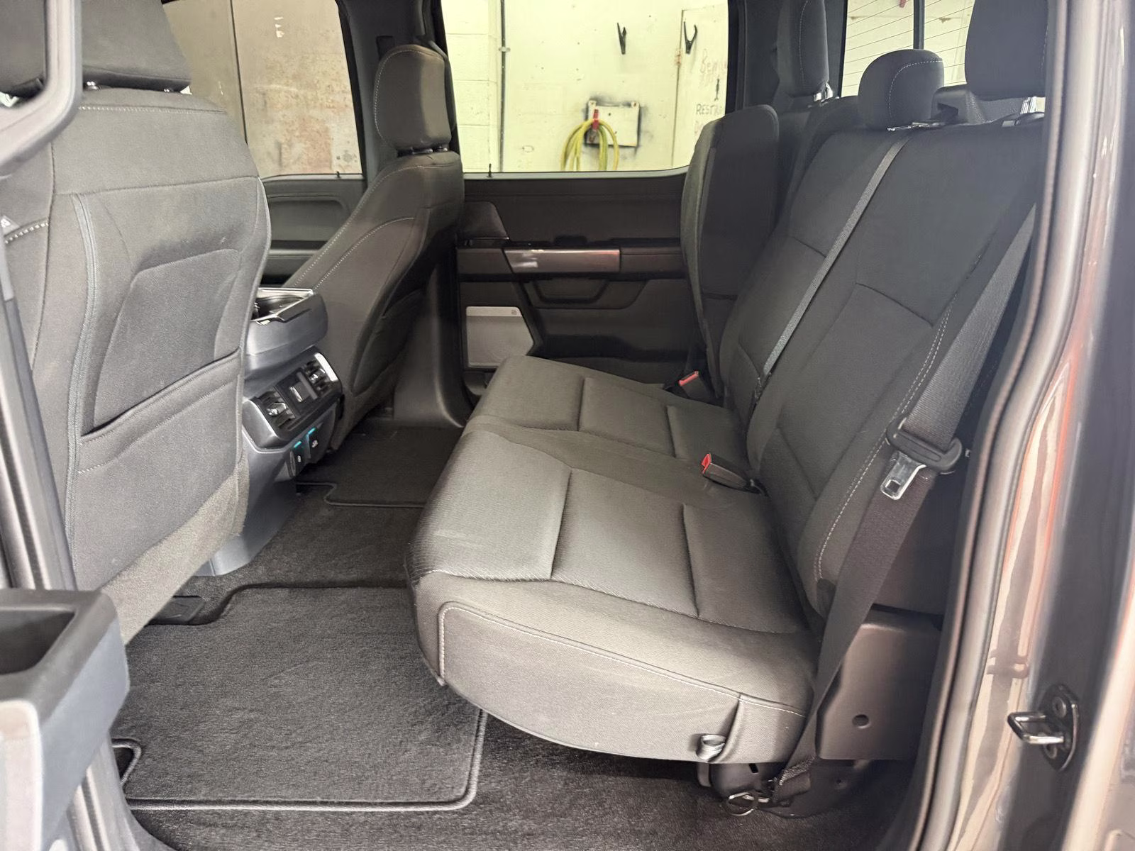 2023 Carbonized Gray Metallic Ford F-150 XLT 4X4 Truck