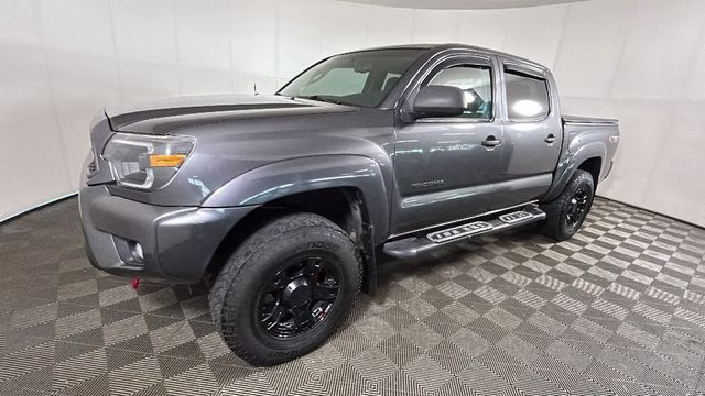 2013 Magnetic Gray Metallic Toyota Tacoma PreRunner RWD Truck