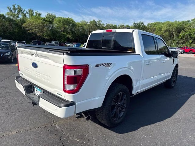 2023 Star White Metallic Tri-Coat Ford F-150 Lariat 4X4 Truck