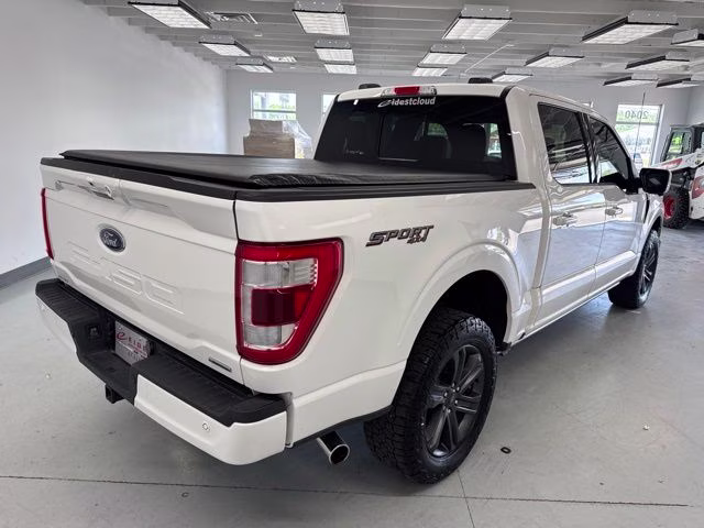 2023 Star White Metallic Tri-Coat Ford F-150 Lariat 4X4 Truck