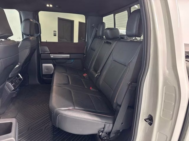 2023 Star White Metallic Tri-Coat Ford F-150 Lariat 4X4 Truck