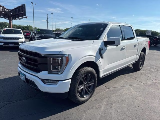 2023 Star White Metallic Tri-Coat Ford F-150 Lariat 4X4 Truck