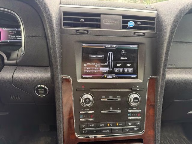 2015 Bronze Fire Metallic Lincoln Navigator L Select 4X4 SUV