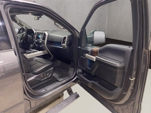 2018 Magnetic Metallic Ford F-150 Lariat 4X4 Truck