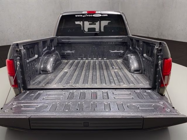 2018 Magnetic Metallic Ford F-150 Lariat 4X4 Truck