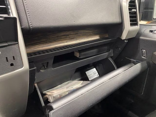 2018 Magnetic Metallic Ford F-150 Lariat 4X4 Truck
